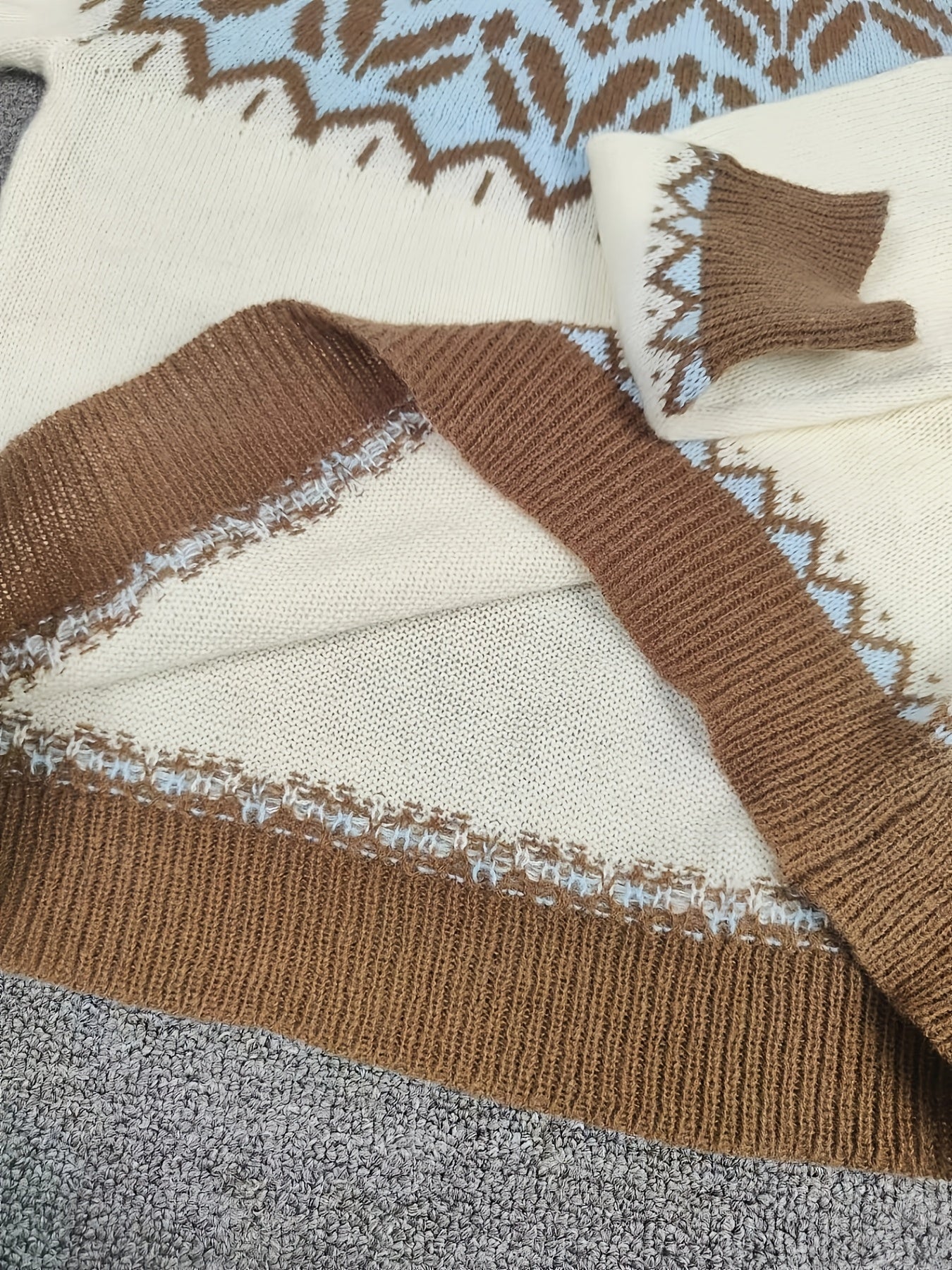 KAROLINE SWEATER