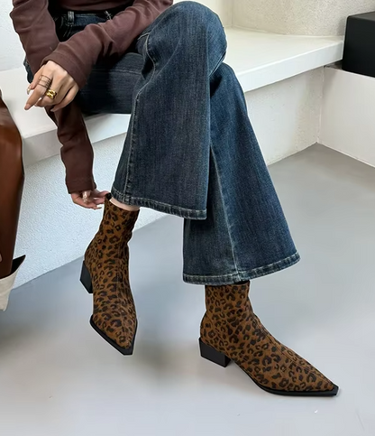 JANET BOOTS