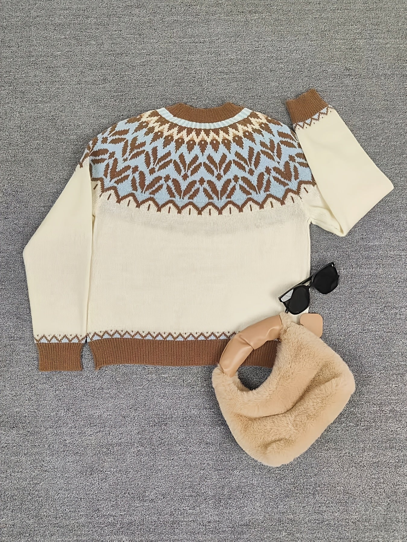 KAROLINE SWEATER