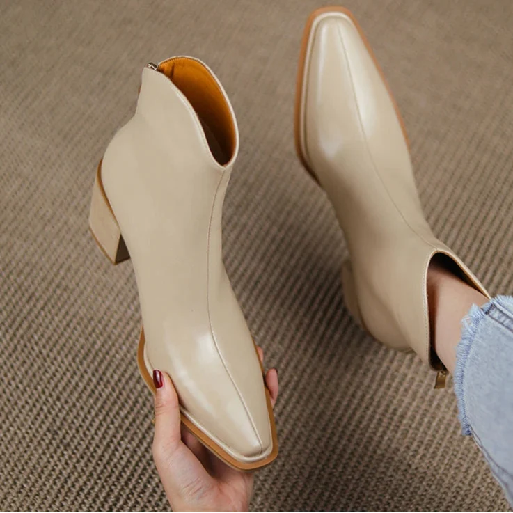 ESHLEY LEATHER BOOTS