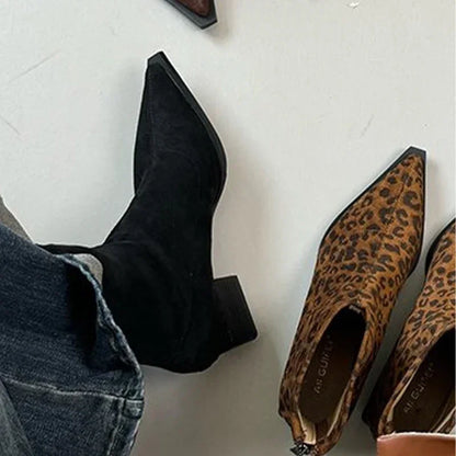JANET BOOTS